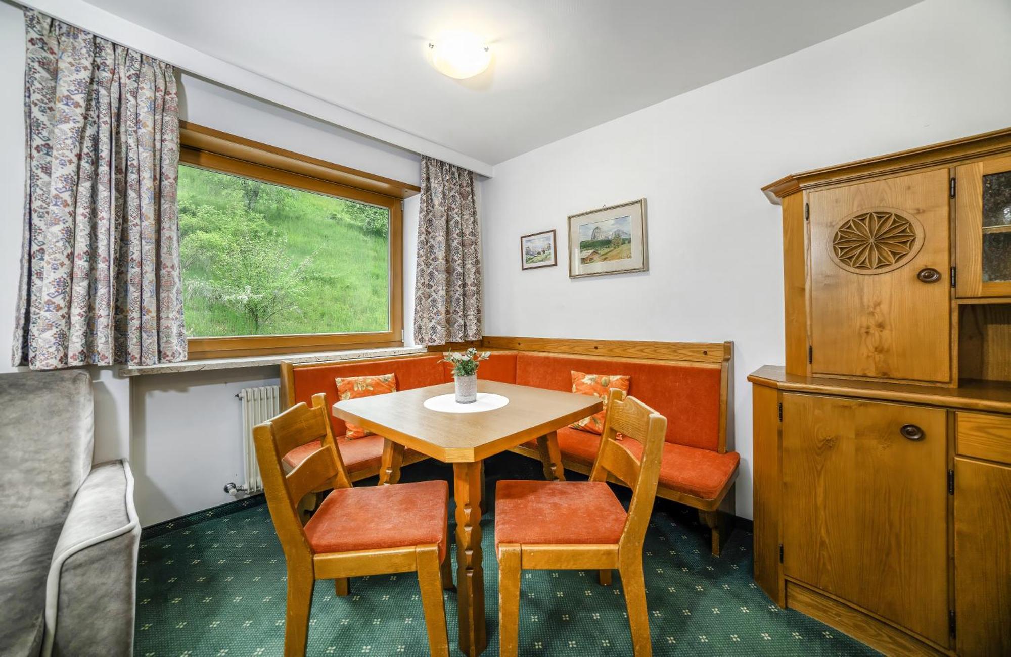 Cesa Panaval Apartments Santa Cristina Val Gardena Pokoj fotografie