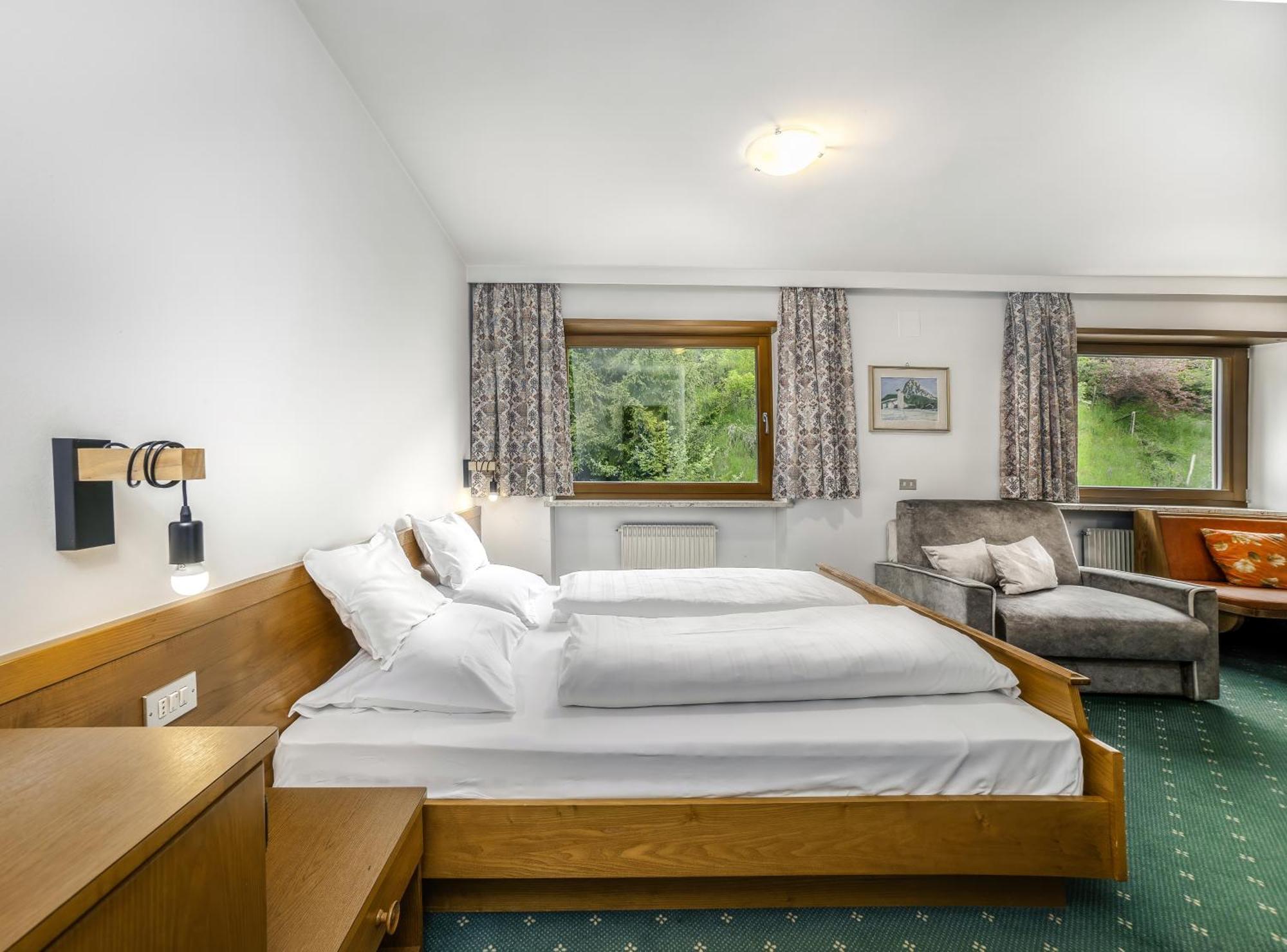 Cesa Panaval Apartments Santa Cristina Val Gardena Pokoj fotografie
