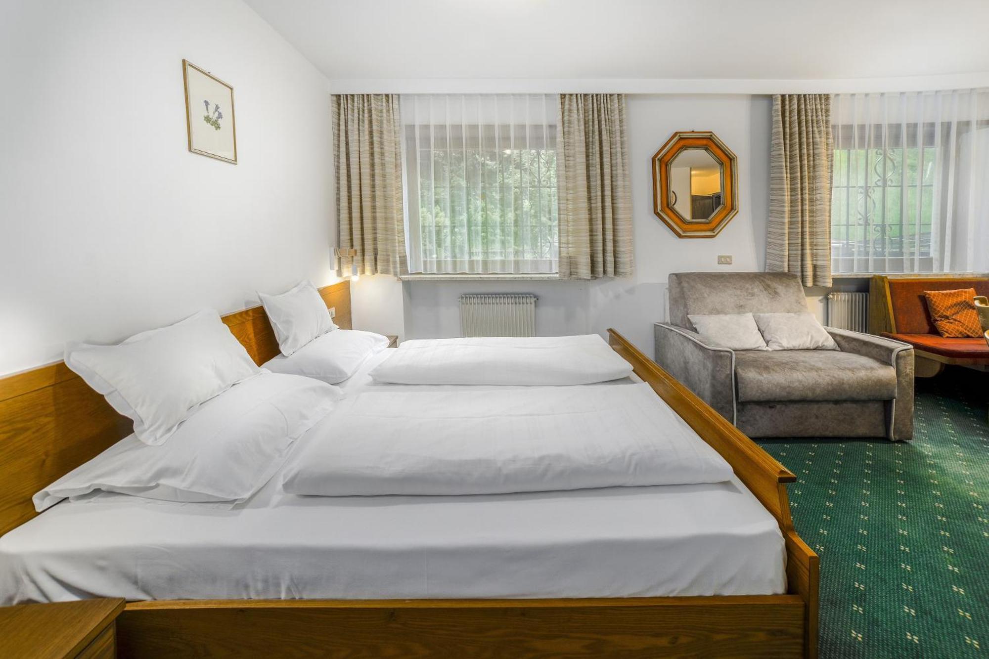Cesa Panaval Apartments Santa Cristina Val Gardena Pokoj fotografie