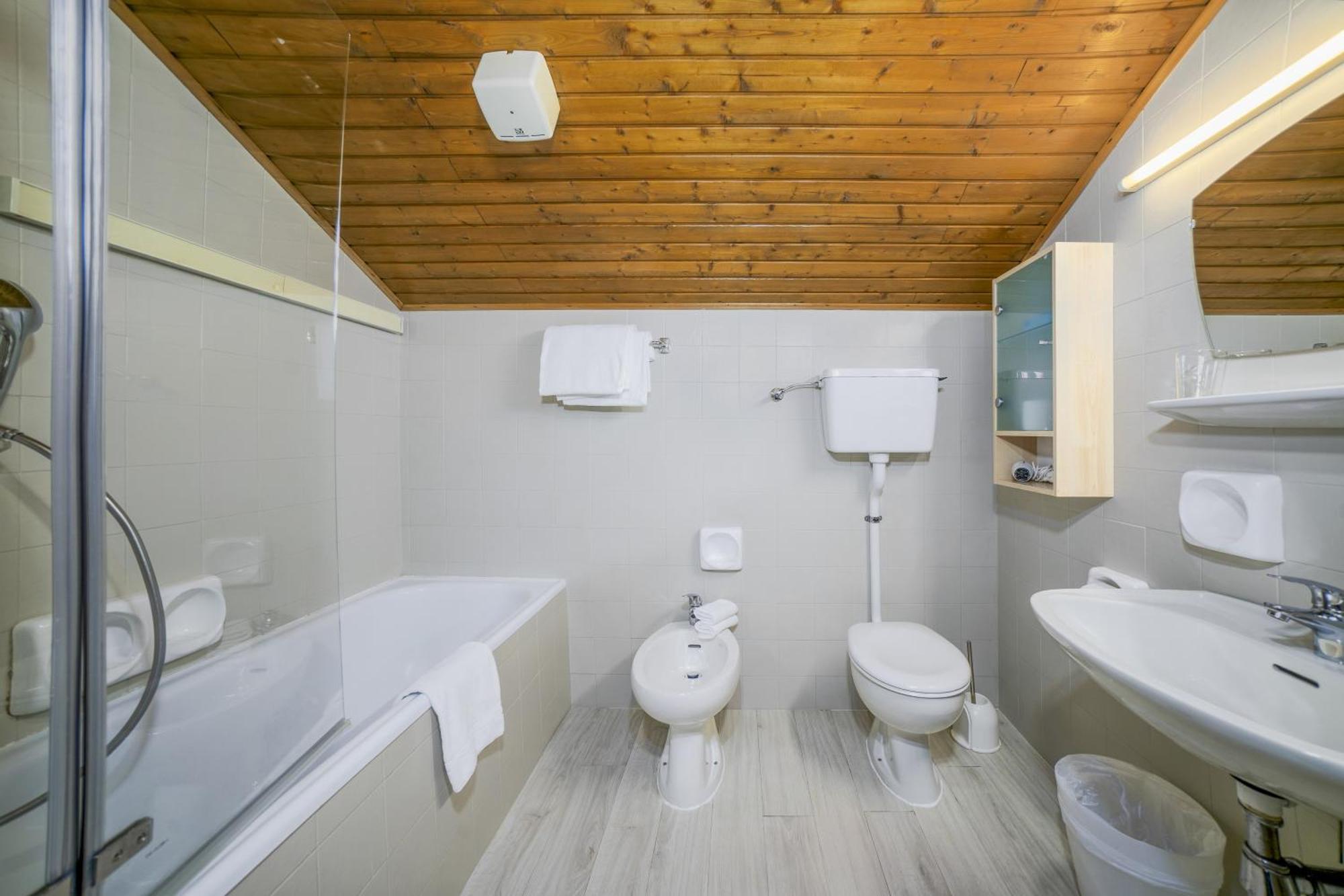 Cesa Panaval Apartments Santa Cristina Val Gardena Pokoj fotografie
