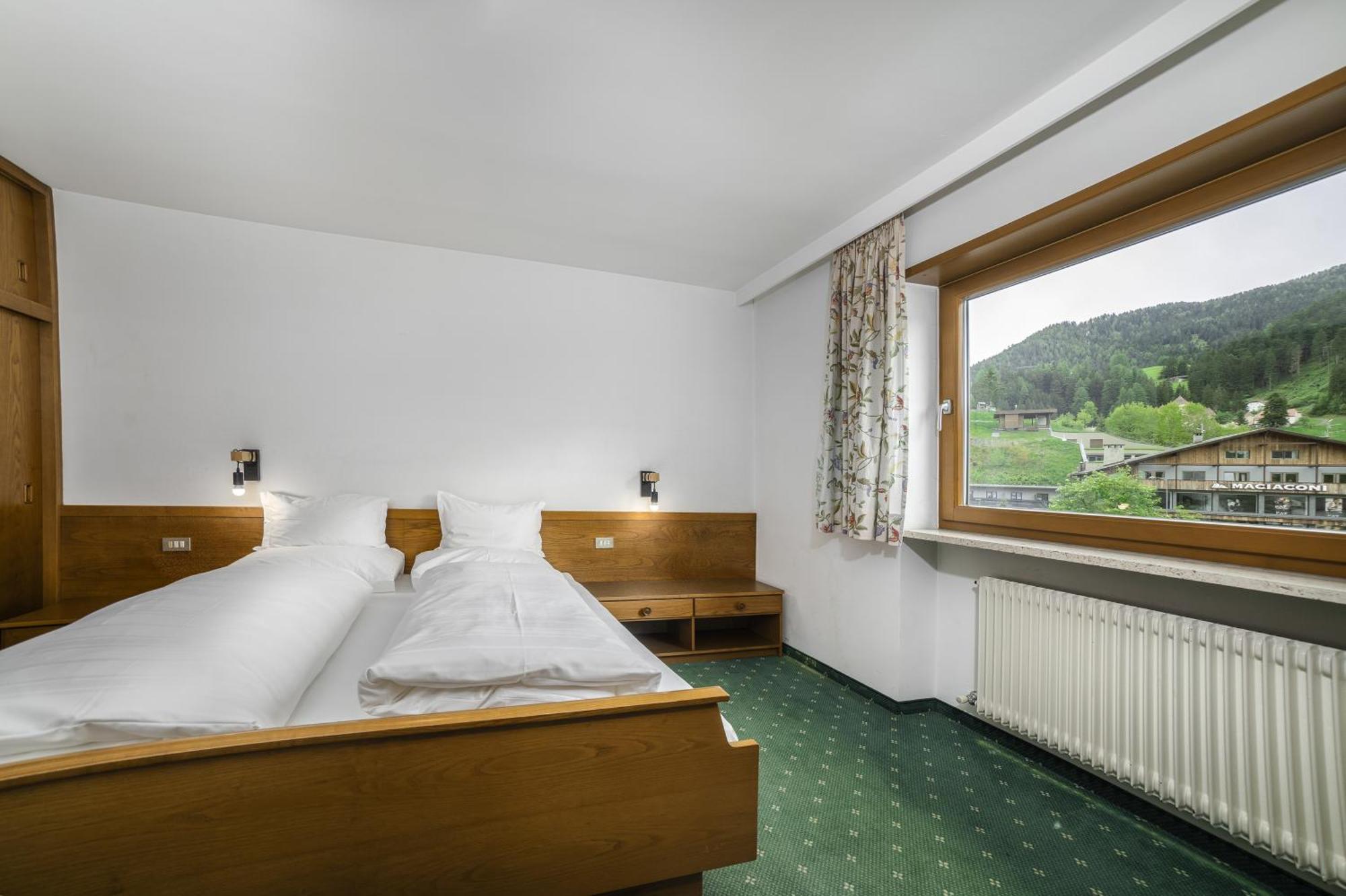 Cesa Panaval Apartments Santa Cristina Val Gardena Pokoj fotografie