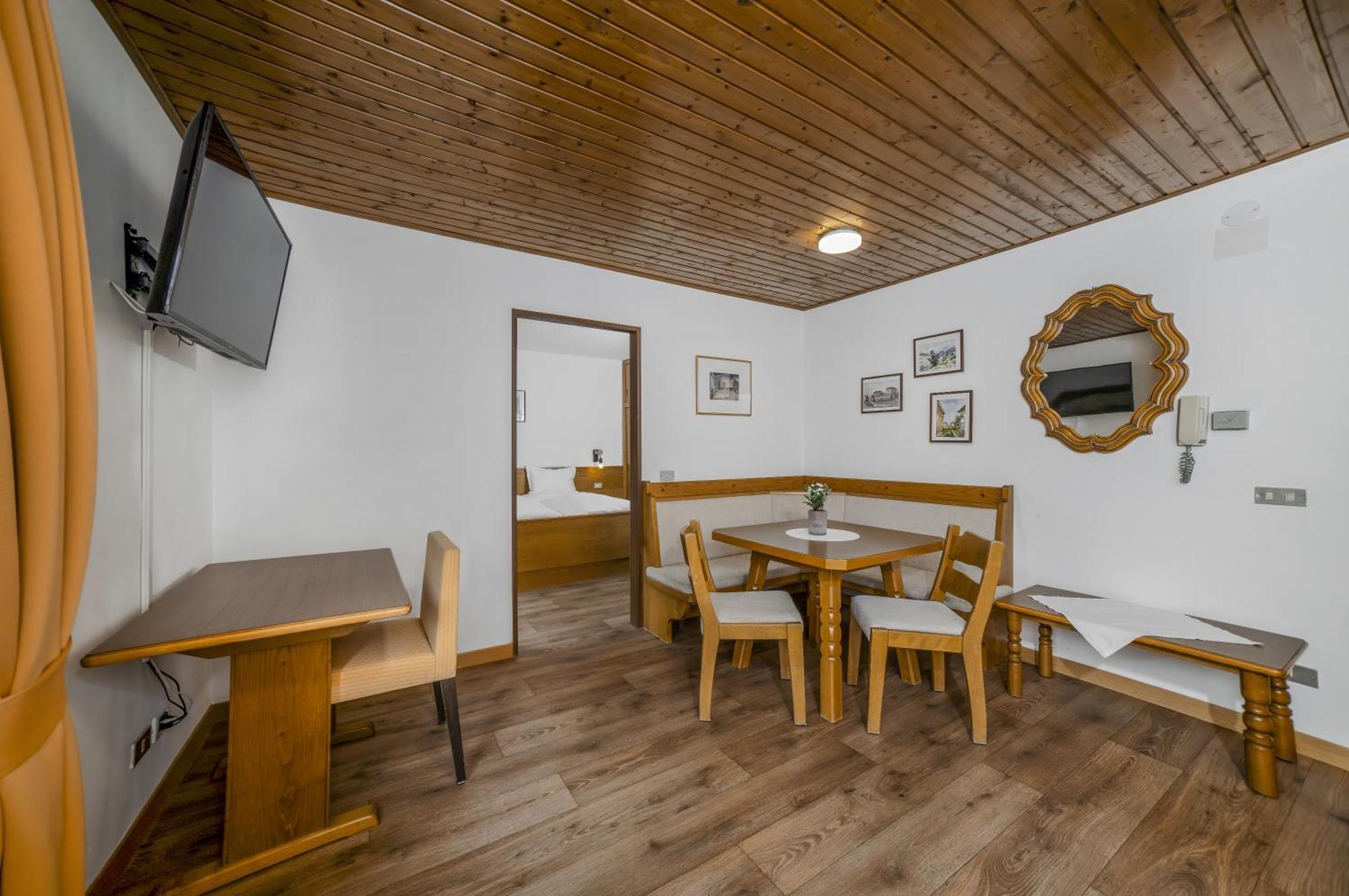 Cesa Panaval Apartments Santa Cristina Val Gardena Pokoj fotografie